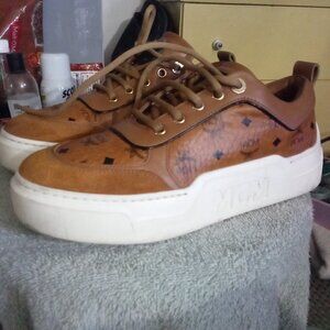 MCM, Skyward low top